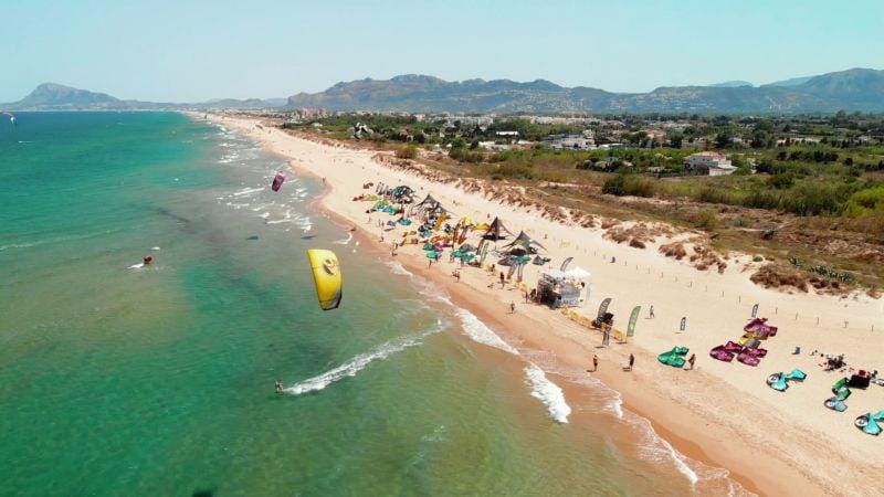 Kite en la playa de Oliva - Retos para mejorar la experiencia turística