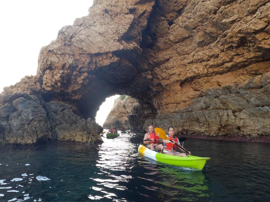 Aventura Pata Negra: Descubre la Marina Alta entre mar y montaña