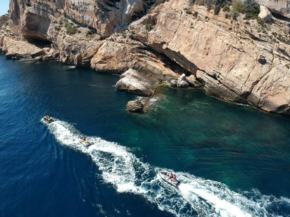 Moto de agua en la Costa Blanca: adrenalina y naturaleza