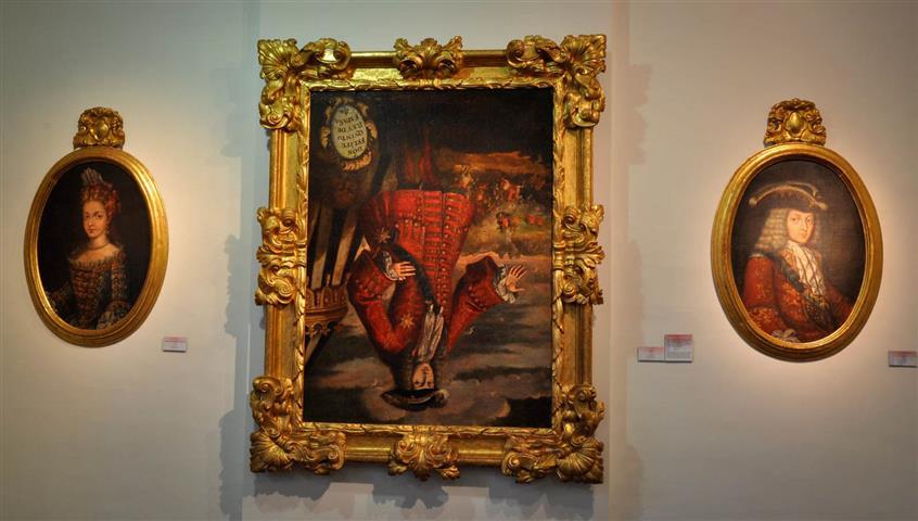 El retrato de Felipe V regresa a Xàtiva restaurado y boca abajo 318 años después